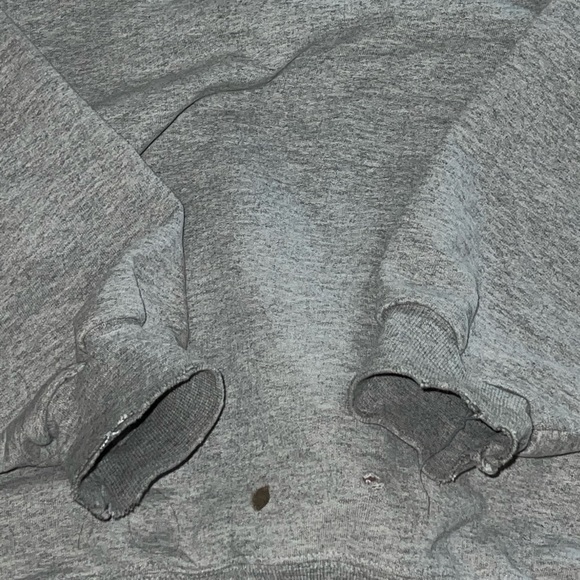 Sweatshirt - Picture 3 of 4